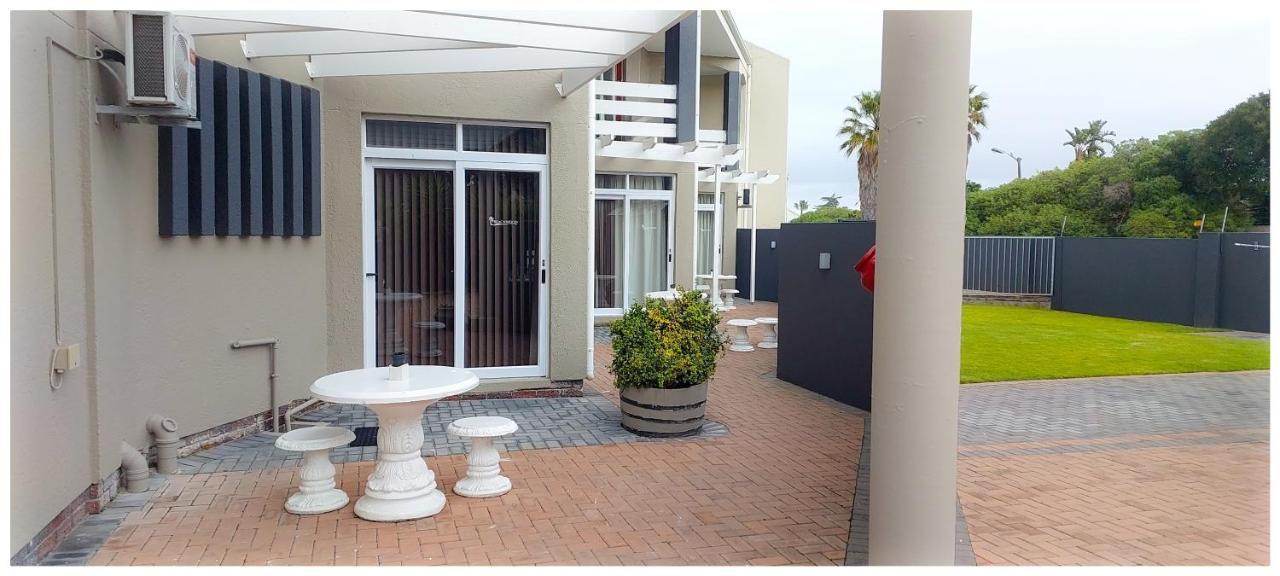 Beachwood Inn Melkbosstrand Kapstaden Eksteriør billede